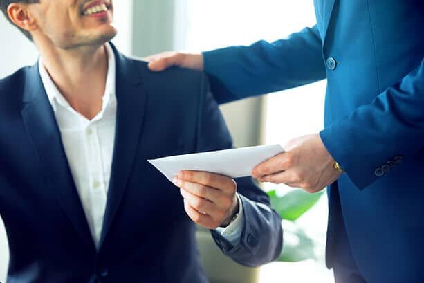 How to issue a bonus order for employees?