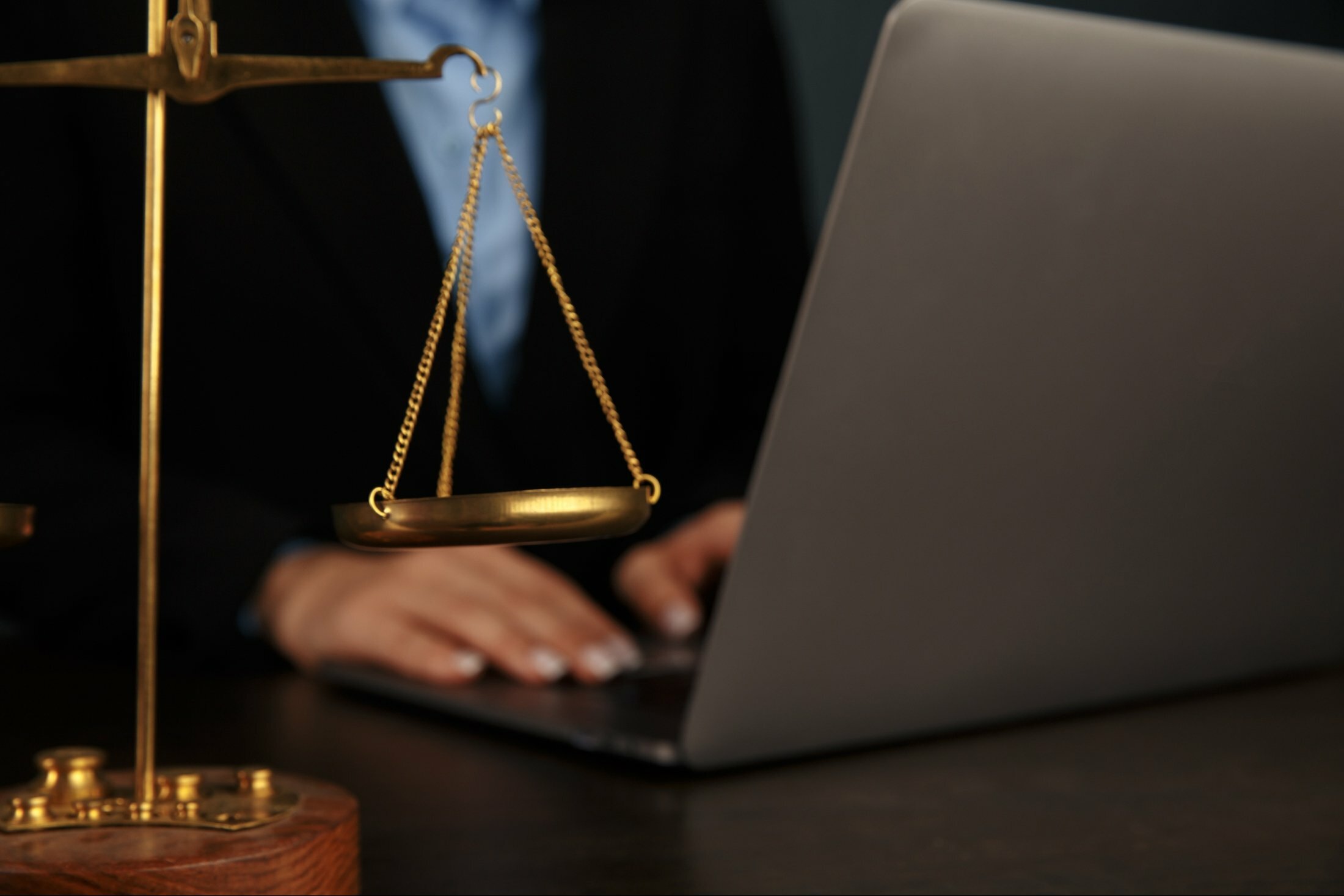 A woman made a will to the prosecutor to save her own son from prison