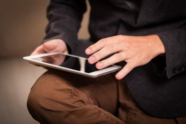 Електронний цифровий підпис (Electronic Digital Signature): особливості отримання та її призначення